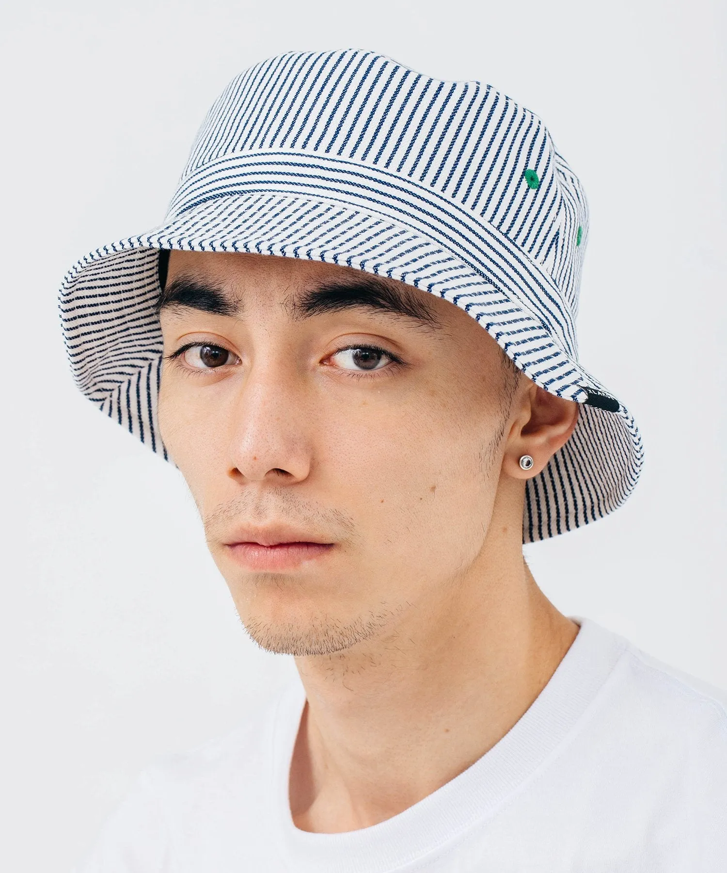 DENIM BUCKET HAT