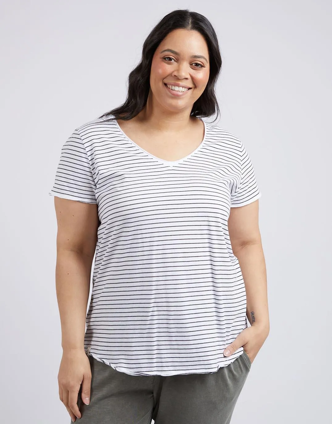 Fundamental Vee Tee - Black/White Stripe