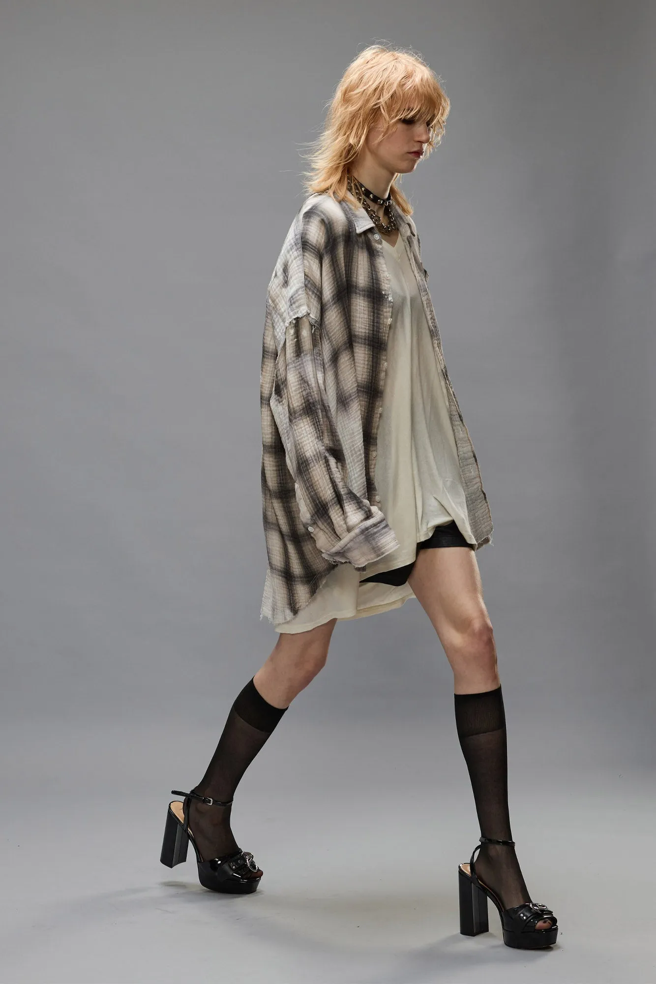 SHREDDED SEAM DROP NECK - PRINTED GREY PLAID